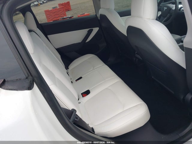 Tesla Model Y Long Range Dual Motor All-wheel Drive