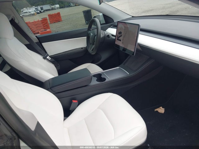 Tesla Model Y Long Range Dual Motor All-wheel Drive