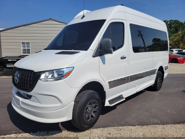 Salvage Mercedes-Benz Sprinter 2500 Image