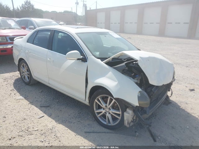 Salvage Volkswagen Jetta Image