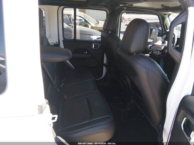 Jeep Wrangler Sahara 4x4