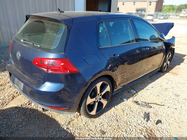 Volkswagen Golf S 4-door