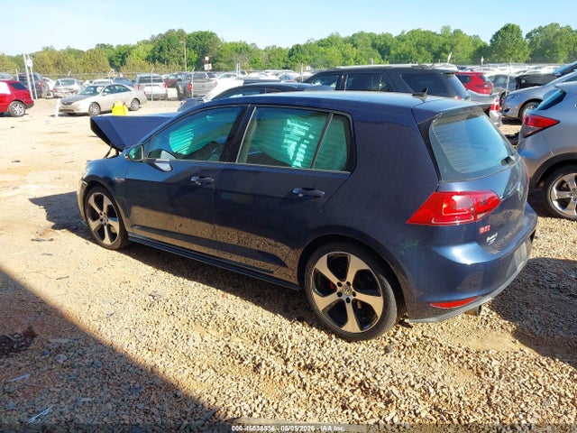Volkswagen Golf S 4-door
