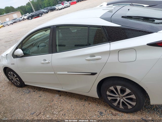 Toyota Prius Le Awd-e