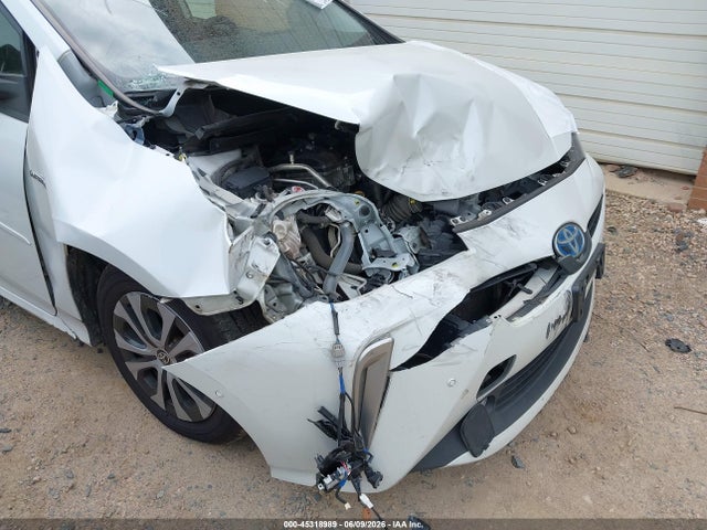 Toyota Prius Le Awd-e