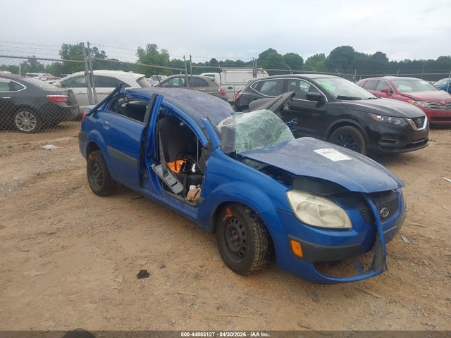 Salvage Kia Rio Image
