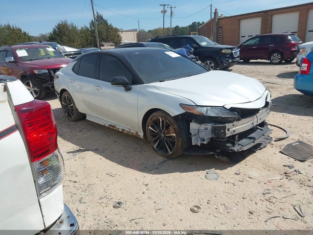 Salvage Toyota Camry Image