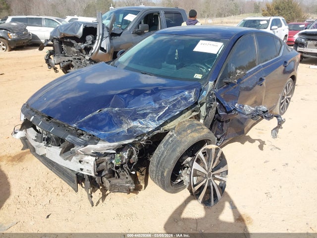 Nissan Altima Sr Intelligent Awd
