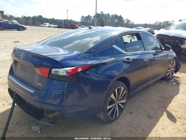 Nissan Altima Sr Intelligent Awd