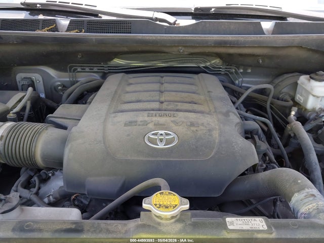 Toyota Tundra Sr5 5.7l V8