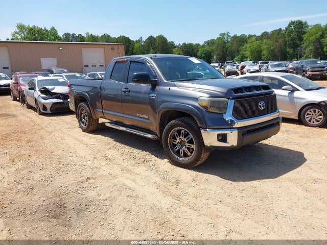 Salvage Toyota Tundra Image