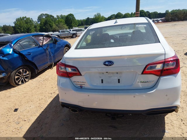 Subaru Legacy 2.5i Limited