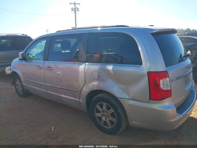 Chrysler Town & Country Touring