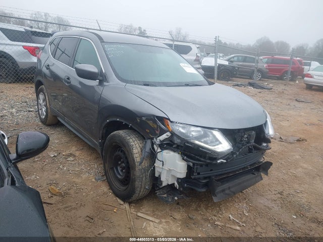 Salvage Nissan Rogue Image