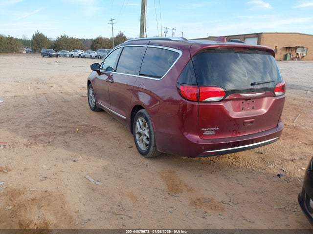 Chrysler Pacifica Touring L Plus