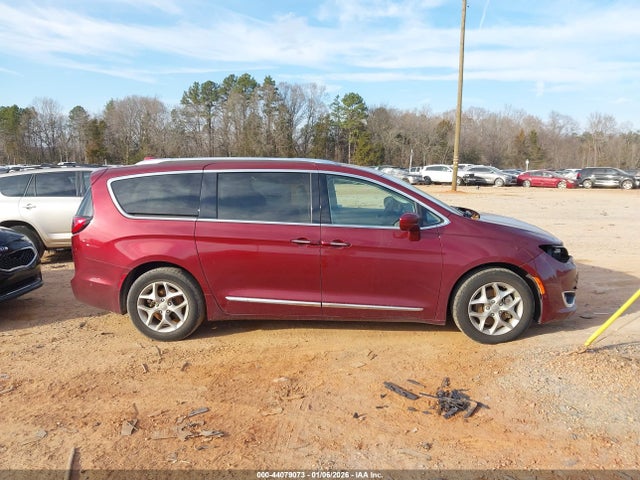 Chrysler Pacifica Touring L Plus