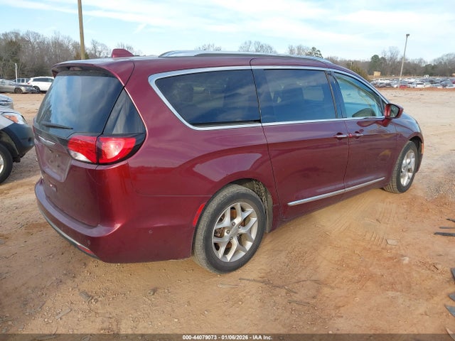 Chrysler Pacifica Touring L Plus