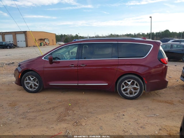 Chrysler Pacifica Touring L Plus