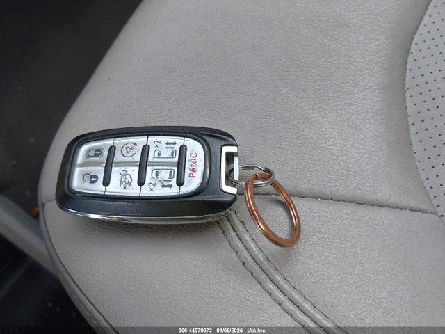 Chrysler Pacifica Touring L Plus
