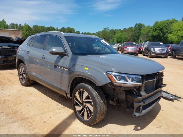 Salvage Volkswagen Atlas Image