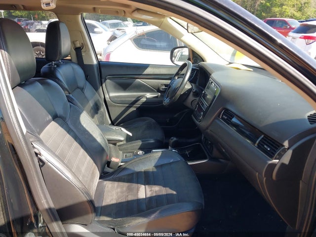 Mitsubishi Outlander Se