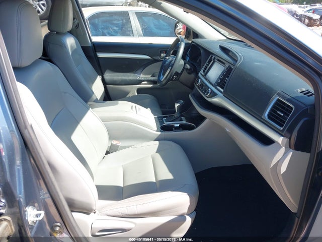 Toyota Highlander Xle V6