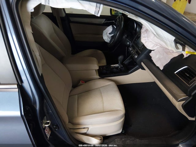 Subaru Outback 2.5i