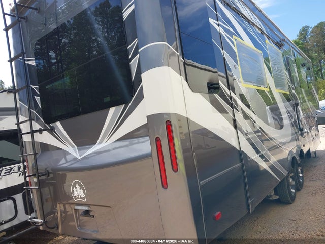 Redwood 3401rl Fifth Wheel