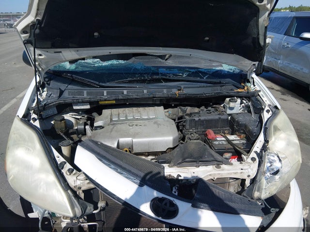 Toyota Sienna Le