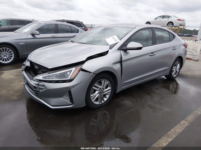 Hyundai ELANTRA Sel