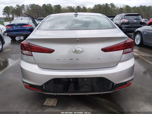 Hyundai ELANTRA Sel