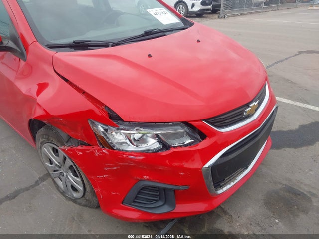Chevrolet Sonic Fwd  1fl 5-door