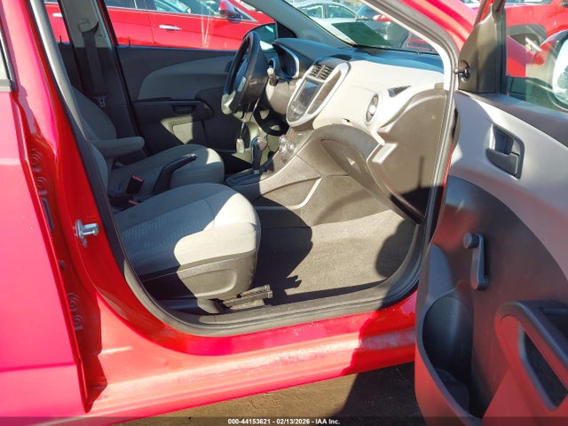 Chevrolet Sonic Fwd  1fl 5-door