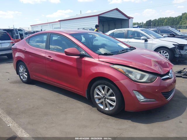 Salvage Hyundai ELANTRA Image