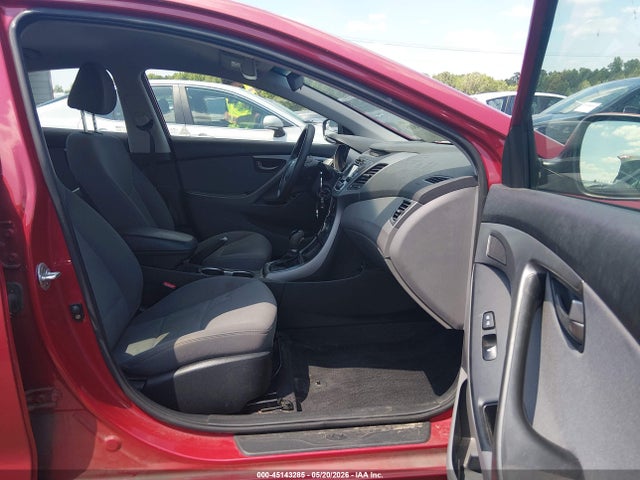 Hyundai ELANTRA Se