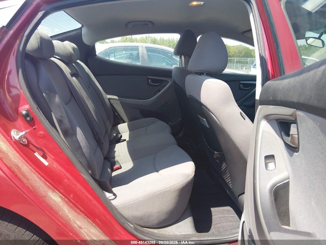 Hyundai ELANTRA Se