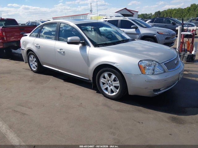 Salvage Ford Five Hundred Image