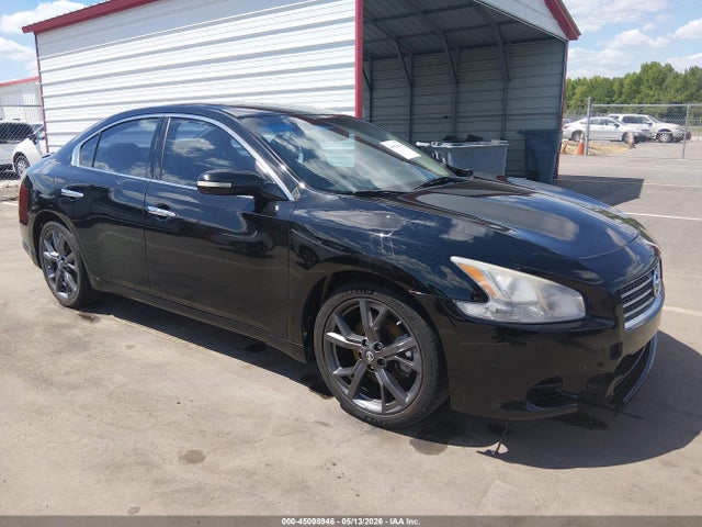 Salvage Nissan Maxima Image