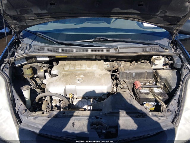 Toyota Sienna Le