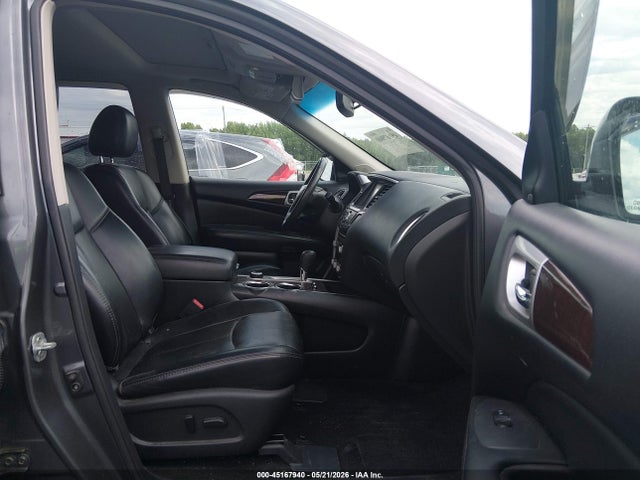 Nissan Pathfinder Platinum