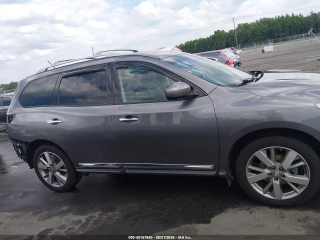 Nissan Pathfinder Platinum