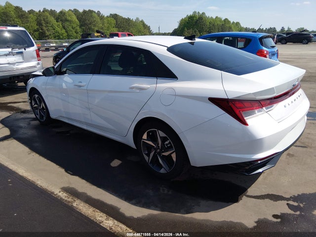 Hyundai ELANTRA Sel