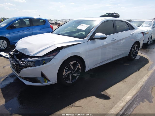 Hyundai ELANTRA Sel