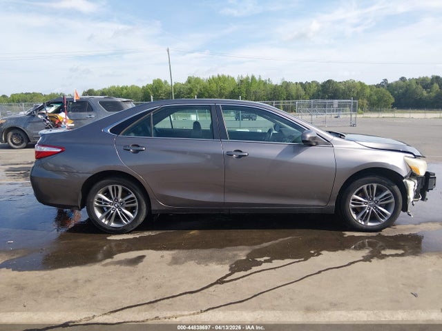 Toyota Camry Se