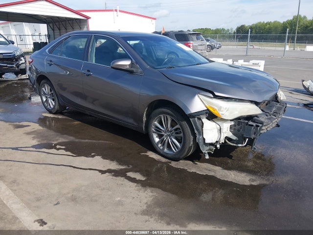 Salvage Toyota Camry Image