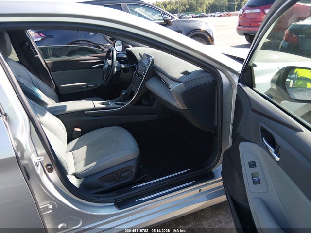 Toyota Avalon Hybrid Xle