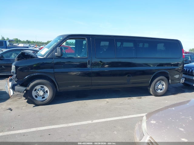 Chevrolet Express Lt