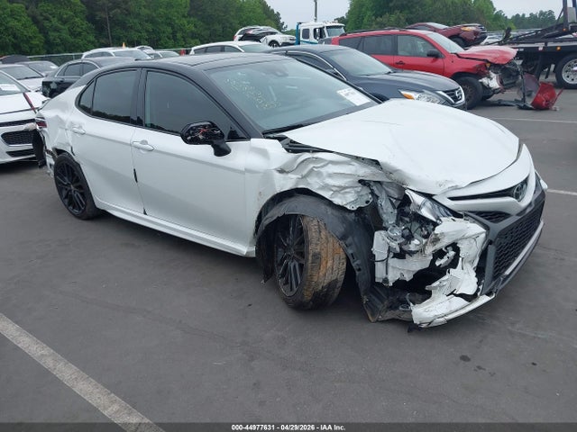 Salvage Toyota Camry Image