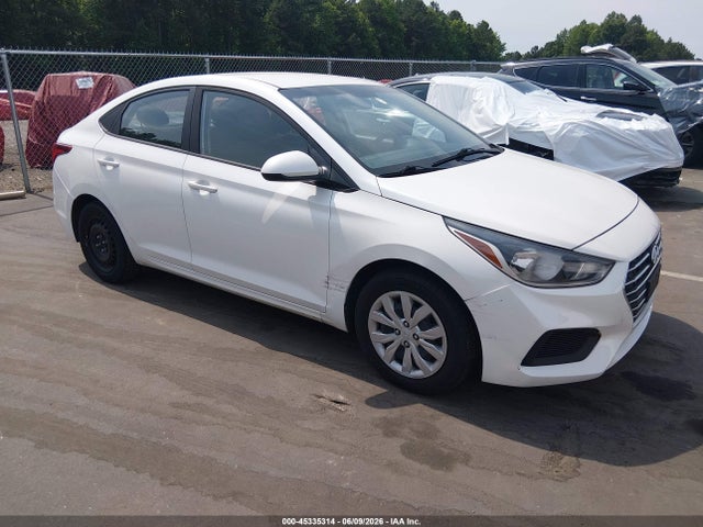 Salvage Hyundai ACCENT Image