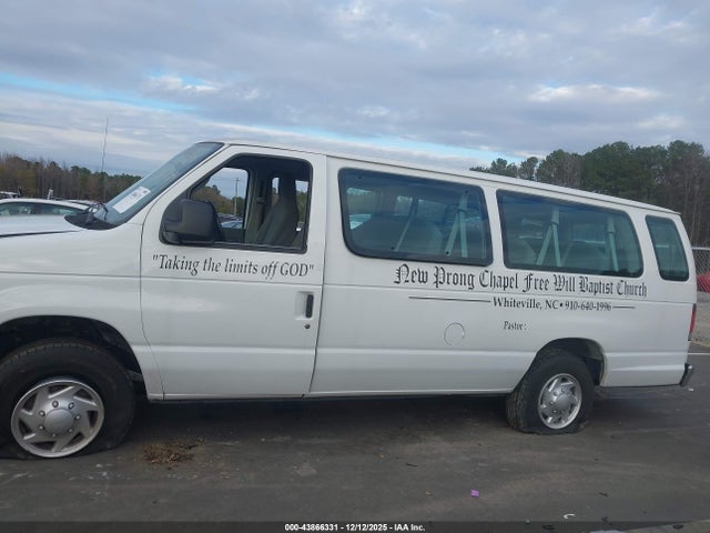 Ford E-350 Xlt